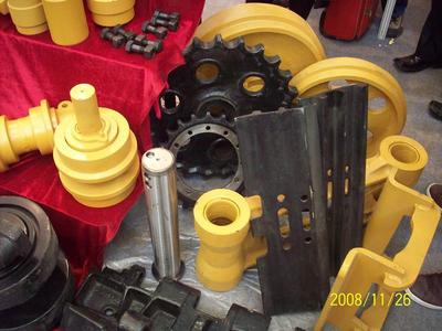 工程机械底盘件与配件 山推与小松产品的核心优势与应用解析